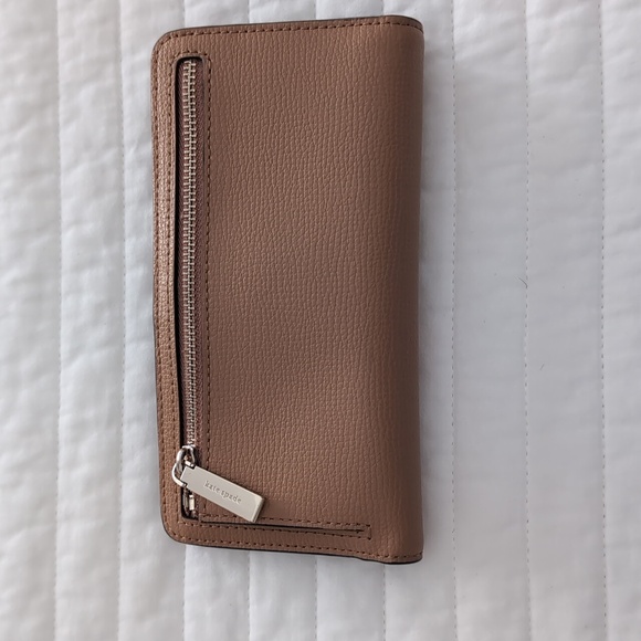 Kate Spade Tan Wallet - Picture 8 of 10